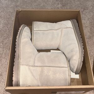 UGG Classic Boots Size 6 Women’s Cream/Gold Glitter